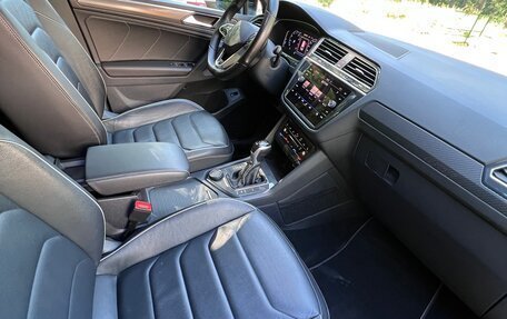 Volkswagen Tiguan II, 2021 год, 3 450 000 рублей, 26 фотография