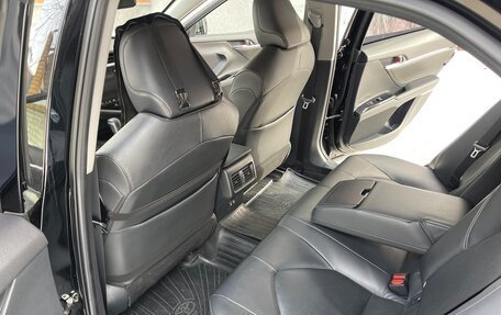 Toyota Camry, 2019 год, 2 950 000 рублей, 30 фотография