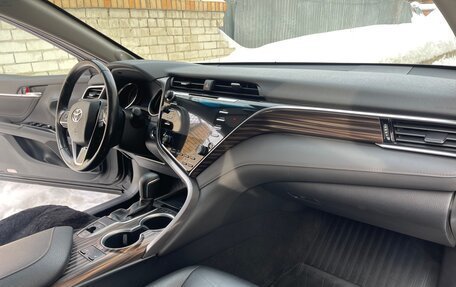 Toyota Camry, 2019 год, 2 950 000 рублей, 33 фотография