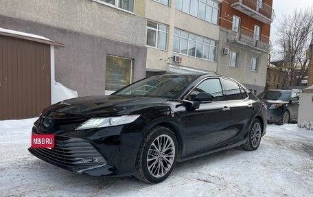 Toyota Camry, 2019 год, 2 950 000 рублей, 6 фотография