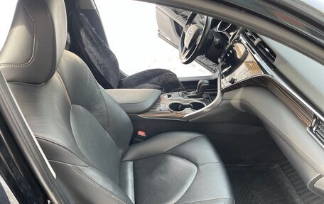 Toyota Camry, 2019 год, 2 950 000 рублей, 34 фотография