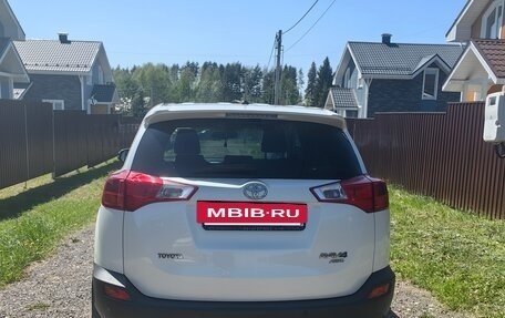 Toyota RAV4, 2013 год, 1 700 000 рублей, 2 фотография