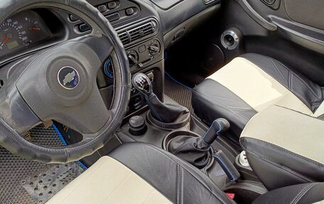 Chevrolet Niva I рестайлинг, 2011 год, 450 000 рублей, 8 фотография