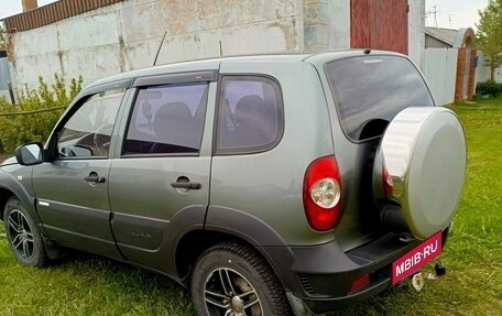 Chevrolet Niva I рестайлинг, 2011 год, 450 000 рублей, 3 фотография