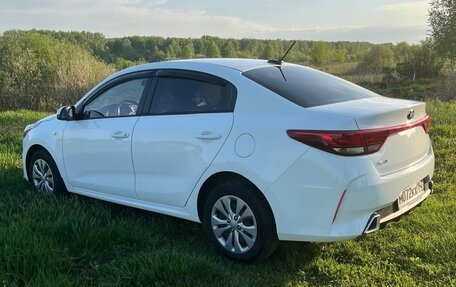 KIA Rio IV, 2020 год, 1 780 000 рублей, 5 фотография