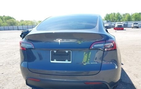 Tesla Model Y I, 2022 год, 3 150 000 рублей, 5 фотография