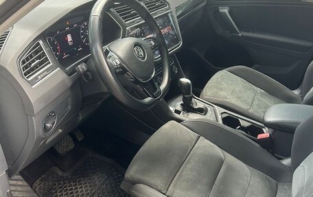Volkswagen Tiguan II, 2018 год, 3 600 000 рублей, 9 фотография
