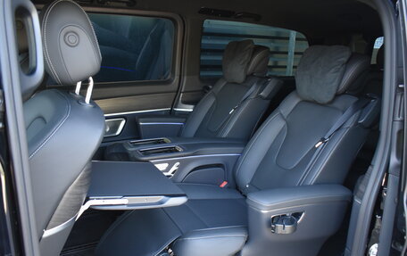 Mercedes-Benz V-Класс, 2025 год, 15 700 000 рублей, 13 фотография
