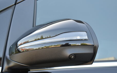 Mercedes-Benz V-Класс, 2025 год, 15 700 000 рублей, 24 фотография