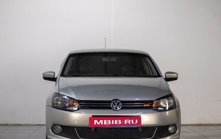 Volkswagen Polo VI (EU Market), 2011 год, 679 000 рублей, 2 фотография