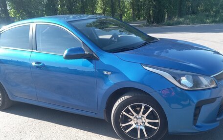 KIA Rio IV, 2017 год, 1 250 000 рублей, 8 фотография