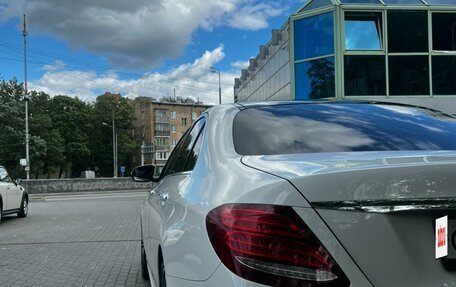 Mercedes-Benz E-Класс, 2016 год, 2 750 000 рублей, 3 фотография
