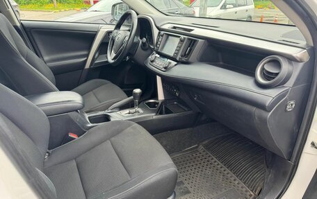 Toyota RAV4, 2018 год, 2 600 000 рублей, 8 фотография