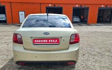 KIA Rio II, 2010 год, 650 000 рублей, 5 фотография
