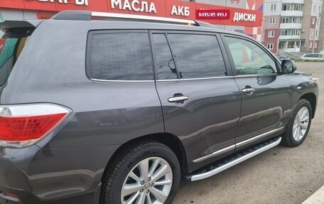 Toyota Highlander III, 2012 год, 2 390 000 рублей, 4 фотография