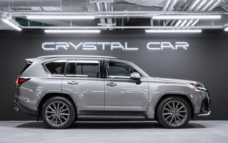 Lexus LX, 2023 год, 17 000 000 рублей, 5 фотография