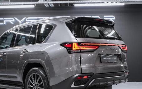 Lexus LX, 2023 год, 17 000 000 рублей, 8 фотография