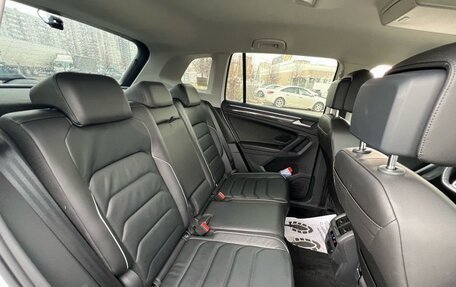 Volkswagen Tiguan II, 2021 год, 2 950 000 рублей, 15 фотография