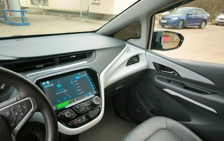 Chevrolet Bolt, 2017 год, 2 300 000 рублей, 4 фотография