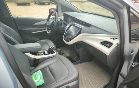 Chevrolet Bolt, 2017 год, 2 300 000 рублей, 15 фотография