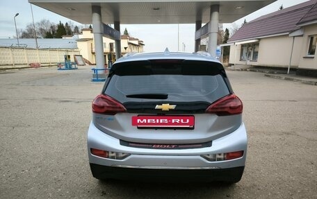 Chevrolet Bolt, 2017 год, 2 300 000 рублей, 10 фотография