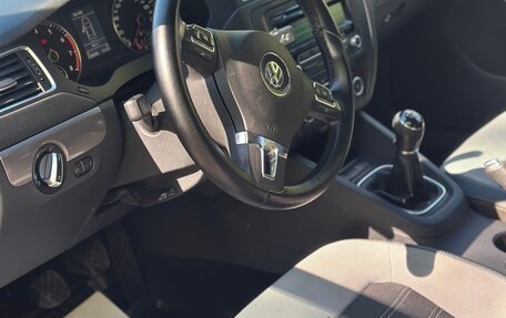 Volkswagen Jetta VI, 2012 год, 720 000 рублей, 10 фотография