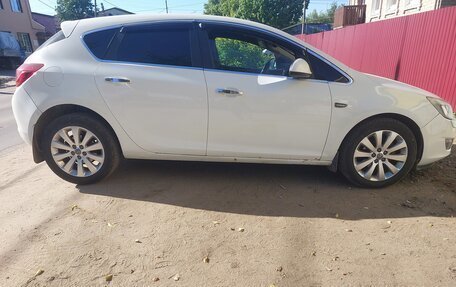 Opel Astra J, 2011 год, 540 000 рублей, 4 фотография