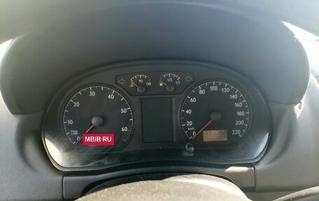 Volkswagen Polo IV рестайлинг, 2002 год, 150 000 рублей, 6 фотография
