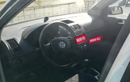 Volkswagen Polo IV рестайлинг, 2002 год, 150 000 рублей, 5 фотография