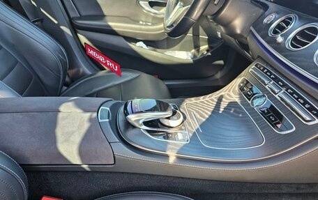 Mercedes-Benz E-Класс, 2018 год, 5 000 000 рублей, 4 фотография