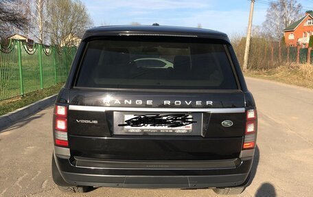 Land Rover Range Rover IV рестайлинг, 2015 год, 5 500 000 рублей, 4 фотография