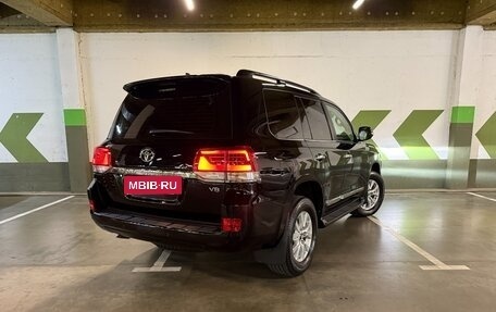 Toyota Land Cruiser 200, 2015 год, 5 400 000 рублей, 7 фотография