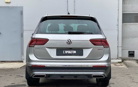 Volkswagen Tiguan II, 2018 год, 2 590 000 рублей, 5 фотография