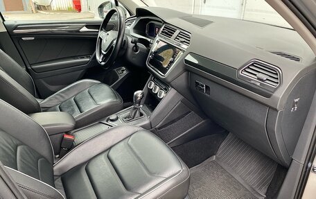Volkswagen Tiguan II, 2018 год, 2 590 000 рублей, 25 фотография