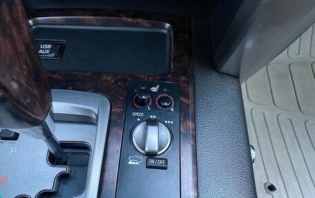 Toyota Land Cruiser 200, 2011 год, 2 440 000 рублей, 18 фотография