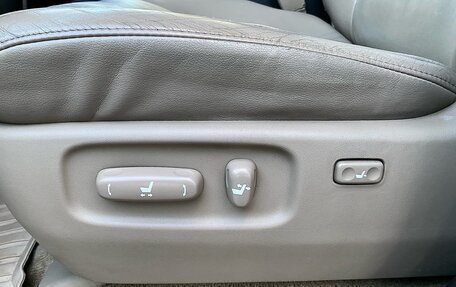 Toyota Land Cruiser 200, 2011 год, 2 440 000 рублей, 10 фотография
