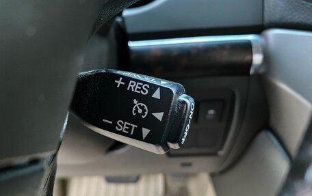 Toyota Land Cruiser 200, 2011 год, 2 440 000 рублей, 14 фотография