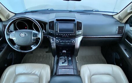 Toyota Land Cruiser 200, 2011 год, 2 440 000 рублей, 19 фотография