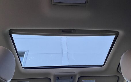 Toyota Land Cruiser 200, 2011 год, 2 440 000 рублей, 24 фотография