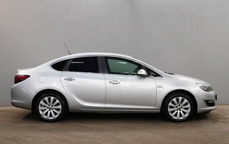 Opel Astra J, 2012 год, 710 000 рублей, 8 фотография