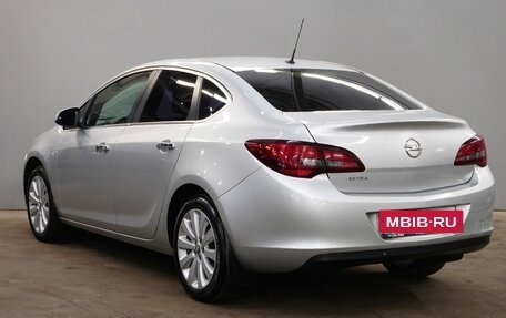 Opel Astra J, 2012 год, 710 000 рублей, 7 фотография