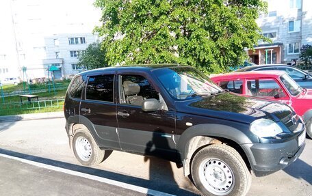 Chevrolet Niva I рестайлинг, 2010 год, 430 000 рублей, 2 фотография
