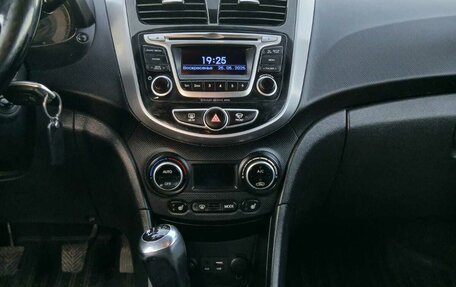 Hyundai Solaris II рестайлинг, 2016 год, 830 000 рублей, 15 фотография