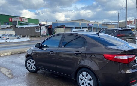 KIA Rio III рестайлинг, 2014 год, 680 000 рублей, 2 фотография