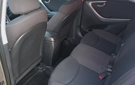 Hyundai Elantra V, 2012 год, 850 000 рублей, 8 фотография