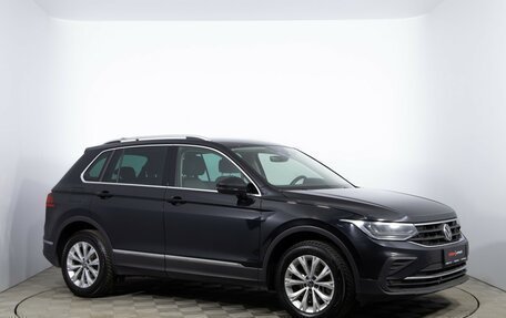 Volkswagen Tiguan II, 2020 год, 2 400 000 рублей, 3 фотография