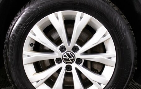 Volkswagen Tiguan II, 2020 год, 2 400 000 рублей, 20 фотография