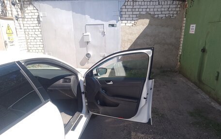 Volkswagen Jetta VI, 2015 год, 1 050 000 рублей, 3 фотография
