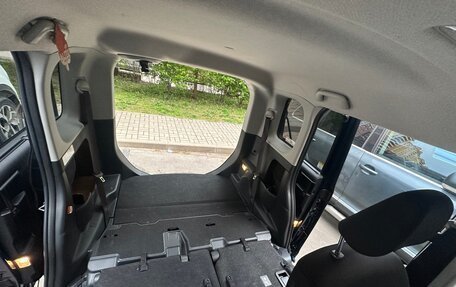 Toyota Roomy I, 2019 год, 1 390 000 рублей, 9 фотография