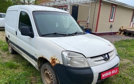 Peugeot Partner II рестайлинг 2, 2006 год, 180 000 рублей, 2 фотография